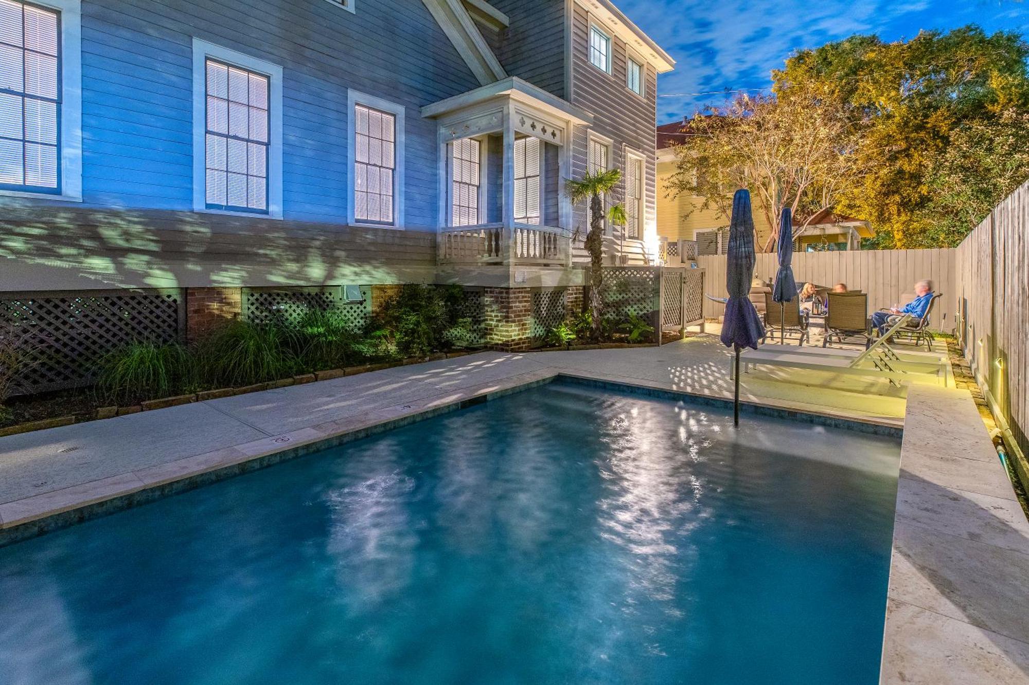 Historic 1871 Coastal Breeze With Heated Pool - Restoring Galvestonヴィラ エクステリア 写真