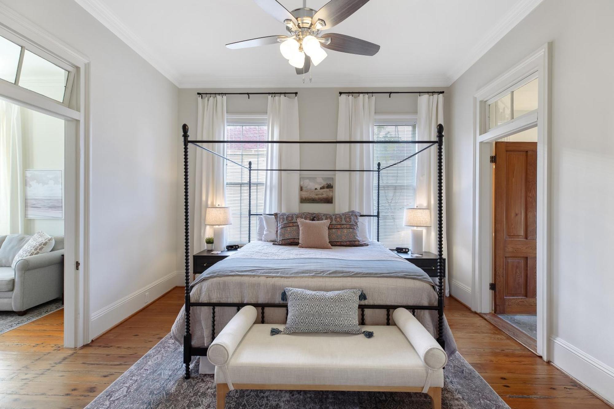 Historic 1871 Coastal Breeze With Heated Pool - Restoring Galvestonヴィラ エクステリア 写真